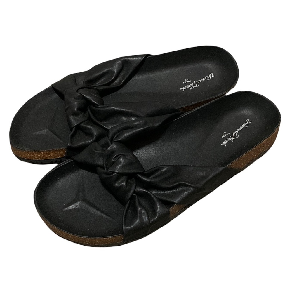 Universal Thread Sandals - Picture 4 of 5
